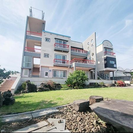 Jeju Soroan Pension 서귀포 외부 사진
