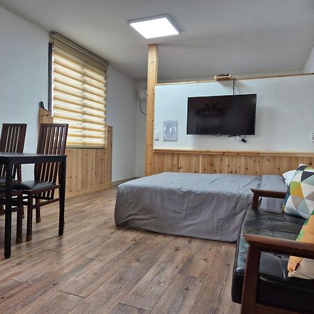 Jeju Soroan Pension 서귀포 외부 사진